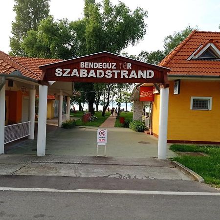 Sommer Ferienhaus Balatonszarszo Exterior foto