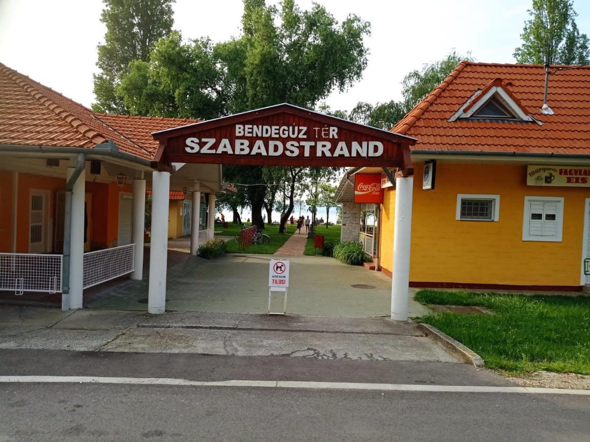 Sommer Ferienhaus Balatonszarszo Exterior foto